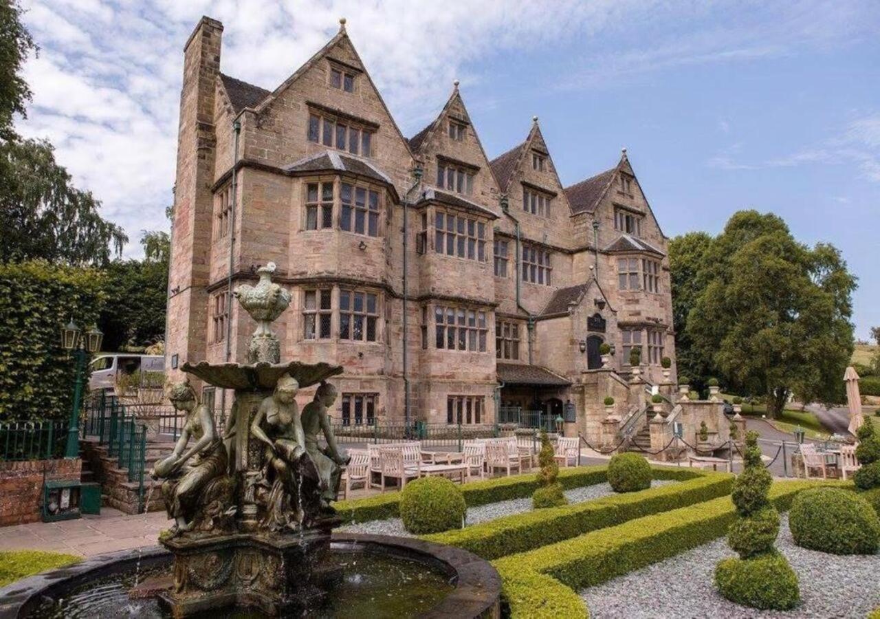 Weston Hall Стаффорд Экстерьер фото